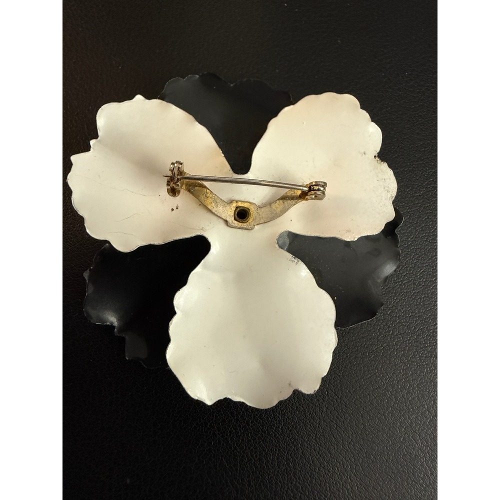 Vintage Enamel Flower Brooch Pop Art Black White View 2